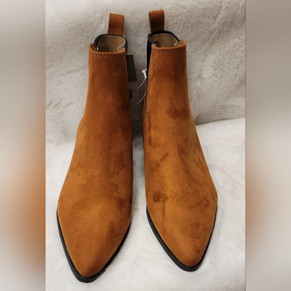 A New Day Gwen: Cognac Low Heel Pointed Toe Pull On Memory Foam Ankle Bootie - Picture 2 of 4